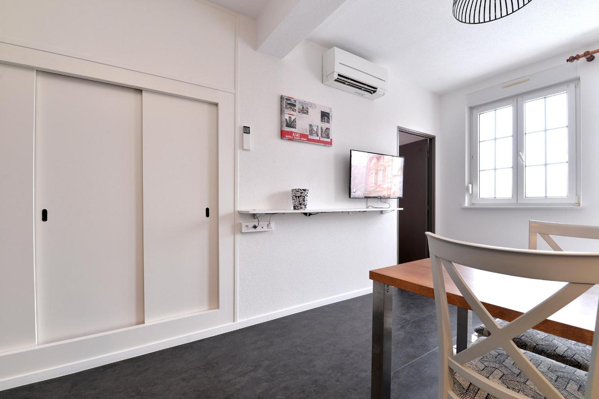 L'Eclos Des Vignes - Appartements Haut De Gamme Avec Spa Bergheim Room photo
