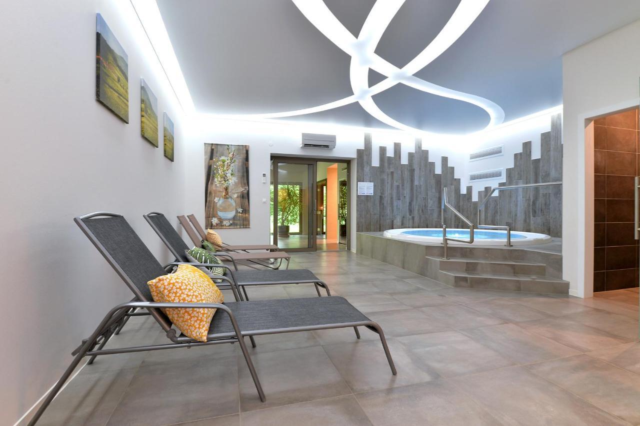 L'Eclos Des Vignes - Appartements Haut De Gamme Avec Spa Bergheim Exterior photo